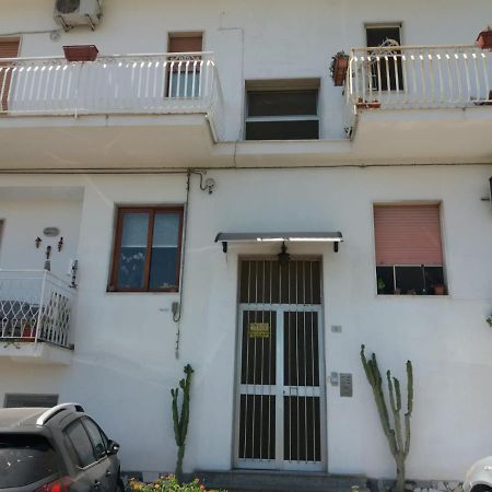 גיארדיני נאקסוס Appartamenti Naxos מראה חיצוני תמונה