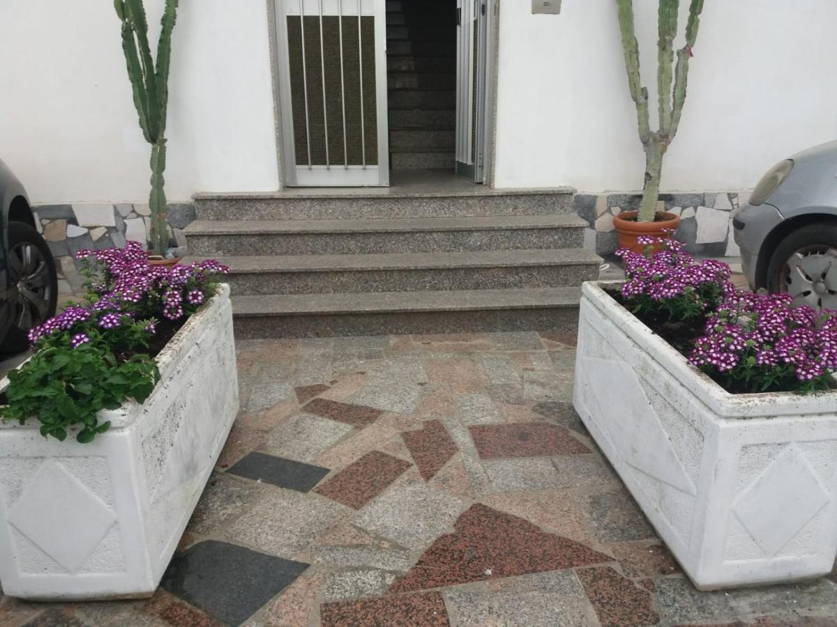 גיארדיני נאקסוס Appartamenti Naxos מראה חיצוני תמונה