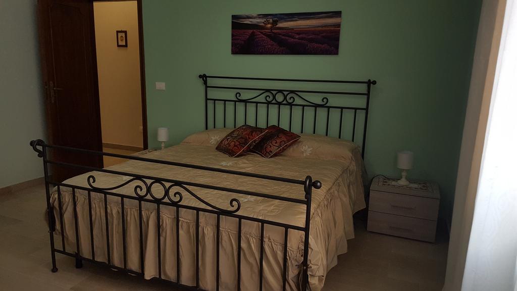 גיארדיני נאקסוס Appartamenti Naxos מראה חיצוני תמונה