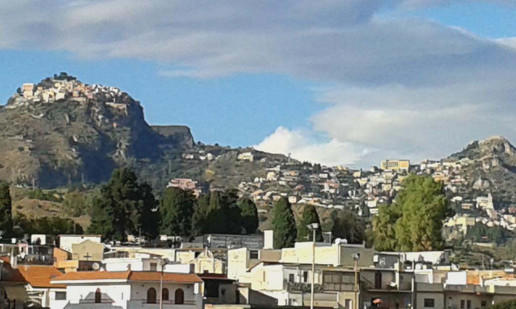 גיארדיני נאקסוס Appartamenti Naxos מראה חיצוני תמונה